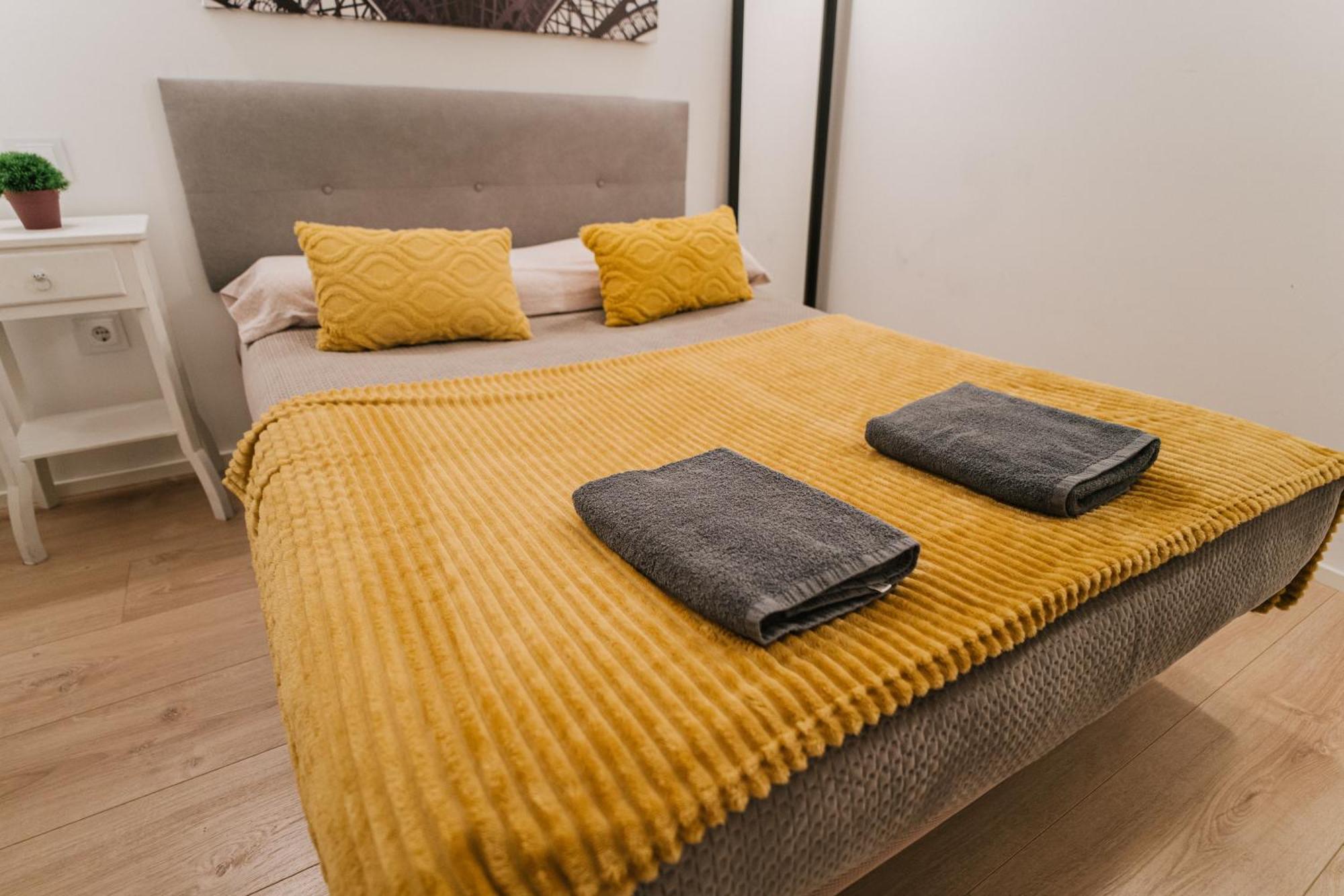 Lujoso Y Amplio Apartamento Con Parking Incluido León Exterior foto